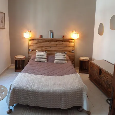 Le Marronnier Apartment *